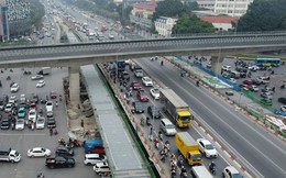 Cận cảnh 2 cầu vượt thép Mai Dịch lỡ tiến độ gây ùn tắc giao thông dịp cuối năm 2023