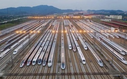 Đường sắt cao tốc Trung Quốc: Bận nhất, nhanh nhất, dài nhất và đắt nhất