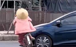 Công an thông tin về người phụ nữ đi xe đạp va chạm với xe ô tô gây bão mạng xã hội