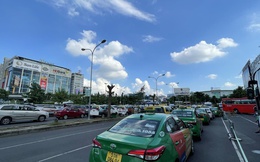 Đề xuất gia hạn bãi đệm cho taxi tại sân bay Tân Sơn Nhất