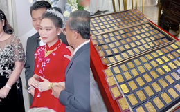 Màn trao quà cưới "không nhượng bộ": Mẹ chú rể trao 200 cây vàng thì bố cô dâu đáp lễ bằng 30 cuốn sổ đỏ và nhiều món đồ giá trị