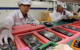 Công nhân nhà máy Foxconn tiết lộ sự thật bất ngờ về dây chuyền sản xuất iPhone 14 ở Trung Quốc