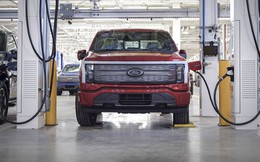 Ford báo lỗ tỷ USD vì làm xe điện