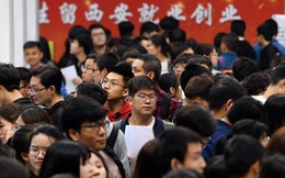 Tự nhốt mình trong phòng, thậm chí nhập viện vì học quá nhiều, sinh viên Trung Quốc đang phải đối mặt với một kỳ thi khó hơn cả "Gaokao"