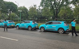 Hãng taxi điện của ông Phạm Nhật Vượng chính thức vận hành tại Hà Nội: quy mô ban đầu 500 xe VF e34, 100 xe VF8, sẽ ‘Nam tiến’ ngay trong tháng này