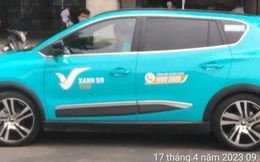 Taxi điện của tỉ phú Phạm Nhật Vượng bất ngờ xuất hiện tại TP HCM