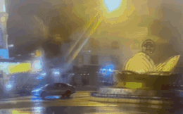 Triệu tập tài xế ô tô 'biểu diễn' drift gây náo loạn trước Nhà hát Lớn