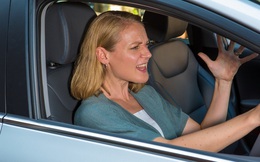 Khảo sát toàn cầu tiết lộ cảm xúc của tài xế nữ: Nhiều người không thích 'nửa kia' ngồi cạnh!