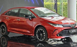 Ảnh thực tế Corolla Altis 2023: Giữ thiết kế nhưng thêm nhiều trang bị, sớm về Việt Nam đấu Mazda3 và Civic
