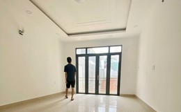 Người thuê chung cư Hà Nội "choáng váng" khi chủ nhà báo tăng giá