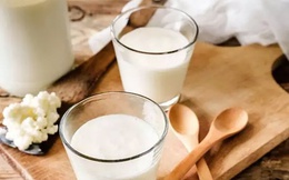 Chuyên gia dinh dưỡng giải đáp: Có nên dùng sữa hạt thay thế sữa bò không?