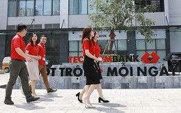 Bình quân mỗi nhân viên Techcombank mang về 936 triệu đồng LNTT trong nửa đầu năm, thu nhập 45 triệu đồng/tháng