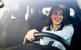 Những kinh nghiệm giúp phụ nữ lái ô tô an toàn