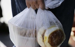 Túi nilon đựng đồ ăn nóng độc hại thế nào?