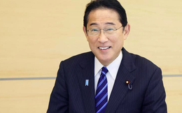 Thủ tướng Nhật Kishida ăn cá từ vùng xả nước nhiễm xạ