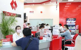 Những ngân hàng 'kiếm' nhiều nhất từ dịch vụ: Techcombank đứng đầu, VietinBank, VPBank và BIDV cùng tăng tốc