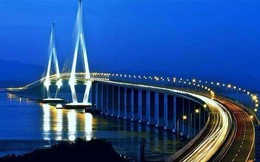 Xây cầu…với 9.000 móng cọc, trụ cao nhất cao bằng tòa nhà 40 tầng, chi phí khủng 26 nghìn tỷ đồng: Trung Quốc khiến thế giới ngỡ ngàng với công trình vượt biển tầm cỡ