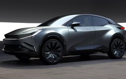 Toyota hé lộ SUV điện mới, kỳ vọng tầm vận hành vượt 500km nếu không muốn 'giẫm lên vết xe đổ'