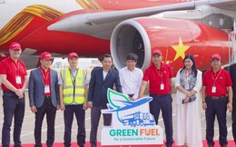 Vietjet tiên phong khai thác chuyến bay đầu tiên sử dụng nhiên liệu hàng không bền vững SAF do Petrolimex Aviation cung cấp, giảm thải 80% carbon