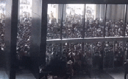 Cảnh tượng không tưởng tại Bảo tàng Lịch sử Quân sự ngày cuối tuần, du khách chứng kiến bỗng thấy vui và tự hào?