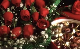 Quà Valentine tràn ngập chợ mạng, giá từ vài chục nghìn đồng đến tiền triệu