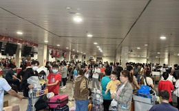 Gần 700 chuyến bay bị chậm, hủy ở sân bay Tân Sơn Nhất
