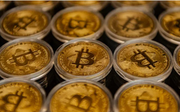 Bitcoin một lần nữa thể hiện “truyền thống” siêu biến động: Giá lên xuống như ‘tàu lượn siêu tốc’