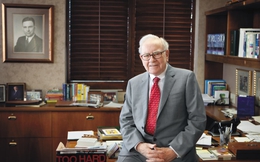 Tỷ phú Warren Buffett: 3 ĐIỀU người nghèo hay làm, người giàu tránh xa, cho tiền cũng không thực hiện