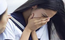 Nữ sinh thi đỗ ĐH top đầu nhưng không thể nhập học vội báo cảnh sát, “cầu xin” nhà trường giúp đỡ: Biết lý do ai cũng lặng người