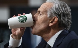 Starbucks và nỗi đau Trung Quốc: Mỗi 9 tiếng mở 1 quán mới, tăng gấp đôi cửa hàng sau 6 năm nhưng lại mất gần 50% thị phần, huyền thoại Howard Schultz muối mặt vì ‘quá nổ’