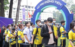 Gen Z bước vào ‘Vũ trụ đồng tiền’: Học đầu tư đúng chỗ, biết giữ gìn đồng tiền và không sập bẫy lừa đảo đầu tư tài chính