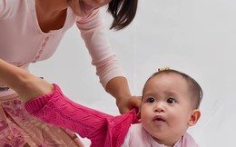 3 lý do mẹ không nên cho con mặc lại quần áo cũ của người khác