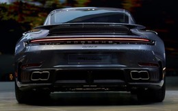 Porsche mất 99% lợi nhuận do điều chỉnh kế hoạch làm xe điện