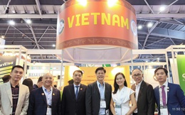 Việt Nam lần đầu tiên có gian hàng tại sự kiện tài chính - công nghệ lớn nhất thế giới, TS Mạc Quốc Anh khẳng định: “Đây là biểu tượng cho trí tuệ và bản lĩnh doanh nhân Việt Nam”