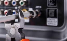 Truyền hình cáp sụt giảm mạnh: Một nửa hộ gia đình Mỹ không dùng dịch vụ, hàng loạt nhà cung cấp bán mảng kinh doanh