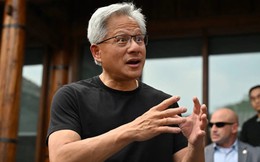 CEO Jensen Huang cho biết Nvidia đang ‘cứu cả thế giới’, nói thẳng về việc vốn hóa bốc hơi 500 tỷ USD trong vài tuần