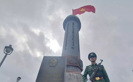 Tạm dừng tất cả xe chở khách tham quan cột cờ Lũng Cú