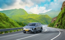 Xanh SM của tỷ phú Phạm Nhật Vượng bắt đầu triển khai dịch vụ xe ghép 7 chỗ liên tỉnh bằng Limo Green, chạy từ 4h sáng, tần suất 60 phút/chuyến