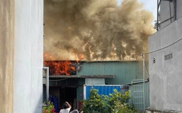 Hiện trường cháy lớn kho hàng ở xa lộ Hà Nội - TPHCM