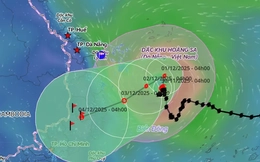 Sóng lớn từ bão số 15 khiến 4 người chết, mất tích