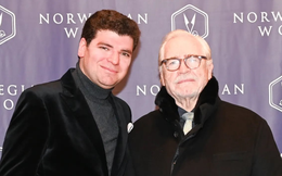 U40 bỏ việc, khởi nghiệp đi bán áo với số vốn 50.000 USD, người đàn ông đạt được thành công ngoài mong đợi