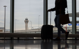 Mỹ cắt giảm 10% lưu lượng không lưu tại 40 sân bay lớn: Khủng hoảng hàng không vì chính phủ đóng cửa