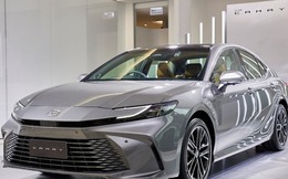 Bảng giá xe ô tô Toyota Việt Nam tháng 11/2025: Camry giảm tới 153 triệu đồng