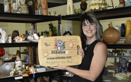 Chỉ bán đồ cũ mà thu nhập hàng triệu USD: Công việc ‘ai cũng có thể làm được’