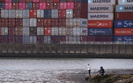 Lần đầu tiên trong lịch sử, thặng dư thương mại của Trung Quốc vượt 1 nghìn tỷ USD nhờ dịch chuyển dòng hàng từ Mỹ sang ĐNÁ, Châu Âu