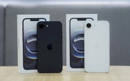 Bất ngờ: iPhone mới ra mắt của Apple vừa lên kệ đã phải giảm giá mạnh, các chuỗi chỉ lãi 200.000 - 300.000 đồng/máy
