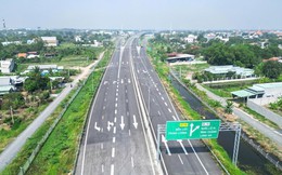 Vượt nắng, thắng mưa, làm xuyên lễ, nhà cái uy tín ac 6 tỷ USD của Việt Nam nhận 5 tin vui mới