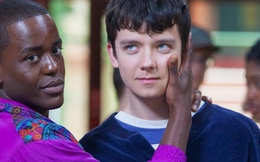 Xem phim “Sex Education”, tôi bật cười nhớ lại kỷ niệm "dở khóc dở cười" của con gái: Dù trẻ có thông minh đến mấy, cha mẹ vẫn phải chỉ dạy điều này