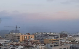 Khí độc hại lan tỏa ở Barcelona, 160.000 người phải ở trong nhà