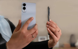 Chuyên gia review: "Điện thoại siêu mỏng của Samsung đẹp đấy, nhưng pin có dùng được một ngày không"?